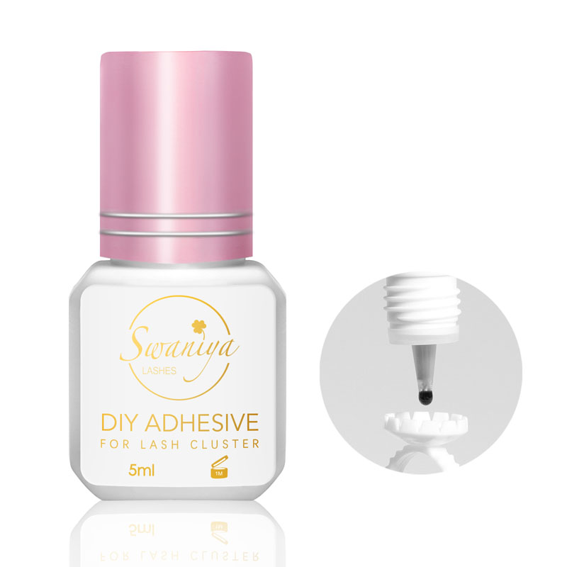 Kaj je DIY Lash Cluster Glue in zakaj spremeni podaljševanje trepalnic doma?